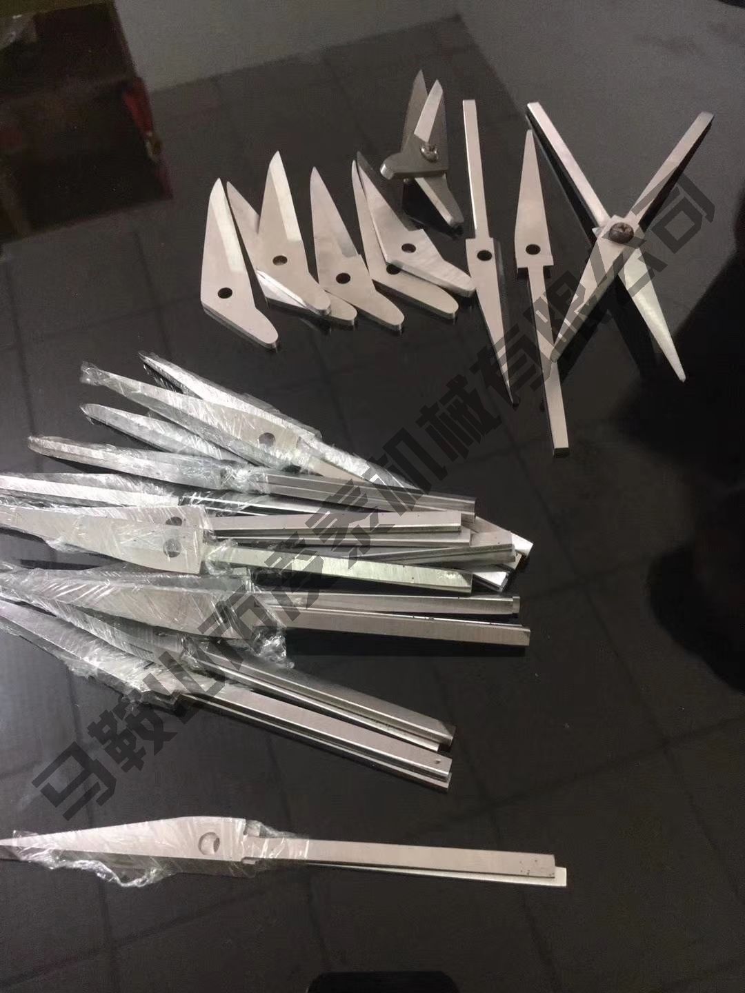 口罩機(jī)刀片展示